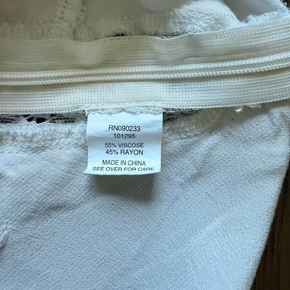 Beverly and Beck White Lace Satin Cami Bralette Top Size Large - Picture 8 of 8